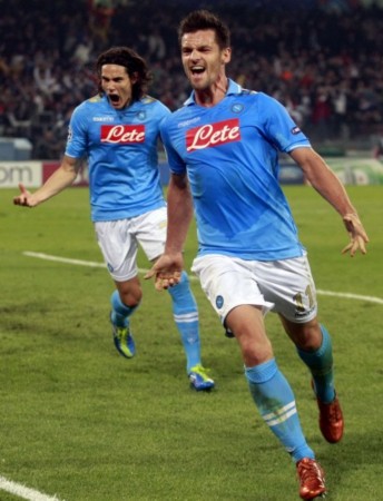 展现出了稳 展现出了稳